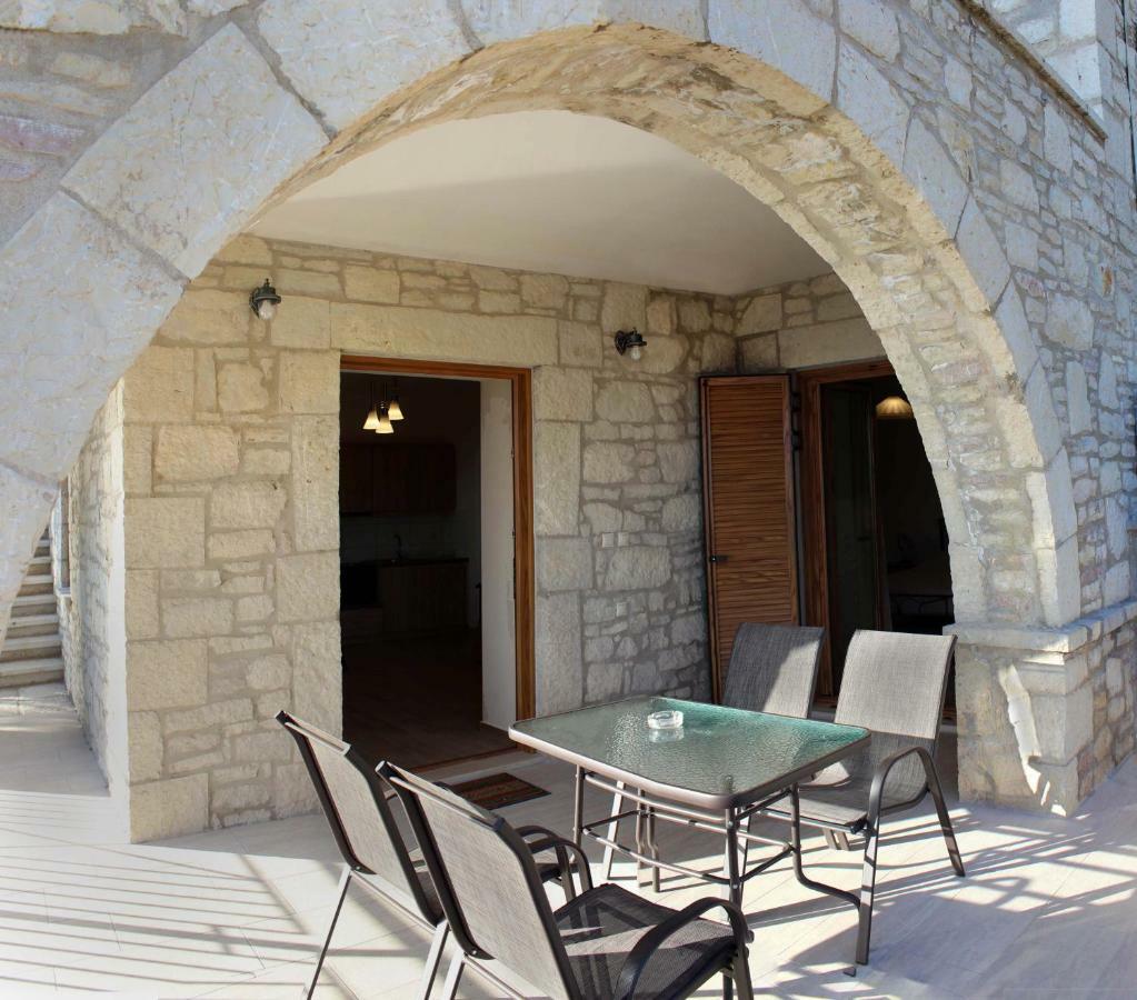 Olive Stonehouses Διαμέρισμα Καλαμάτα Εξωτερικό φωτογραφία